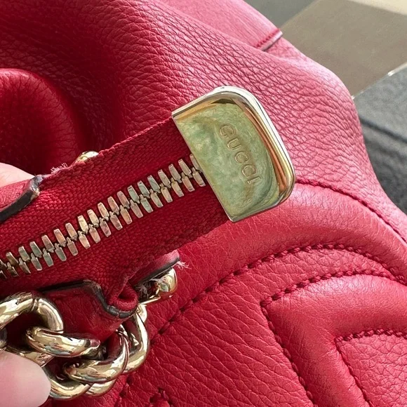 Authentic Gucci Red Leather Soho shoulder bag - Picture 6 of 14